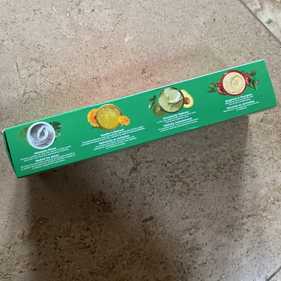 Khiel’s Multi Mask Sampler Set New in Box - Picture 4 of 5